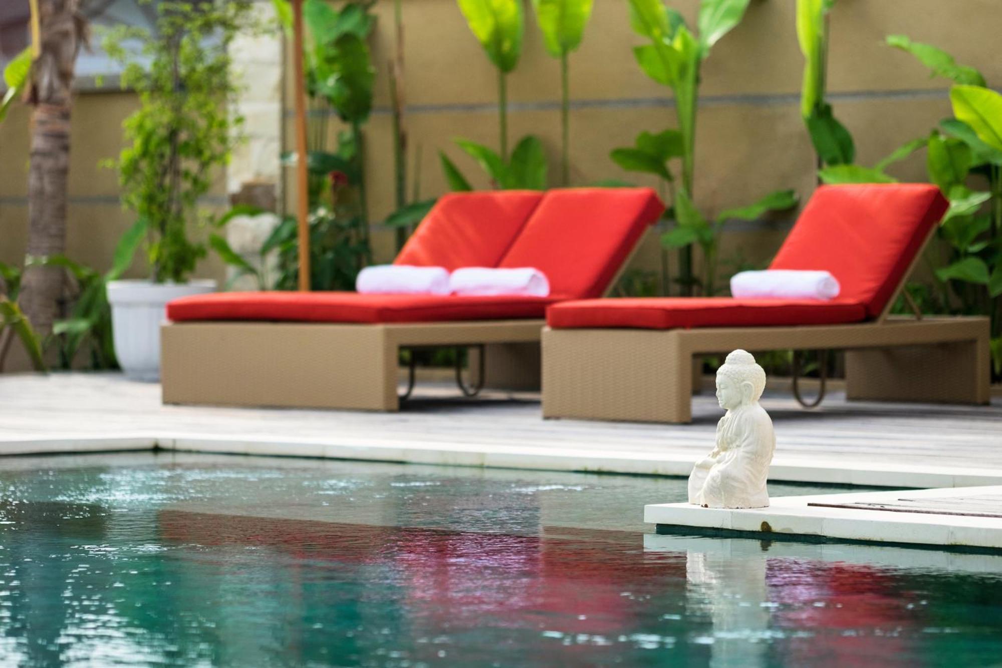 Villa Manggala - 13 Mins Walk To Berawa Beach Canggu  Exterior photo